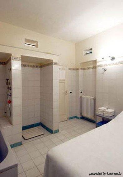Hotel La Villarosa Terme Ischia Rum bild